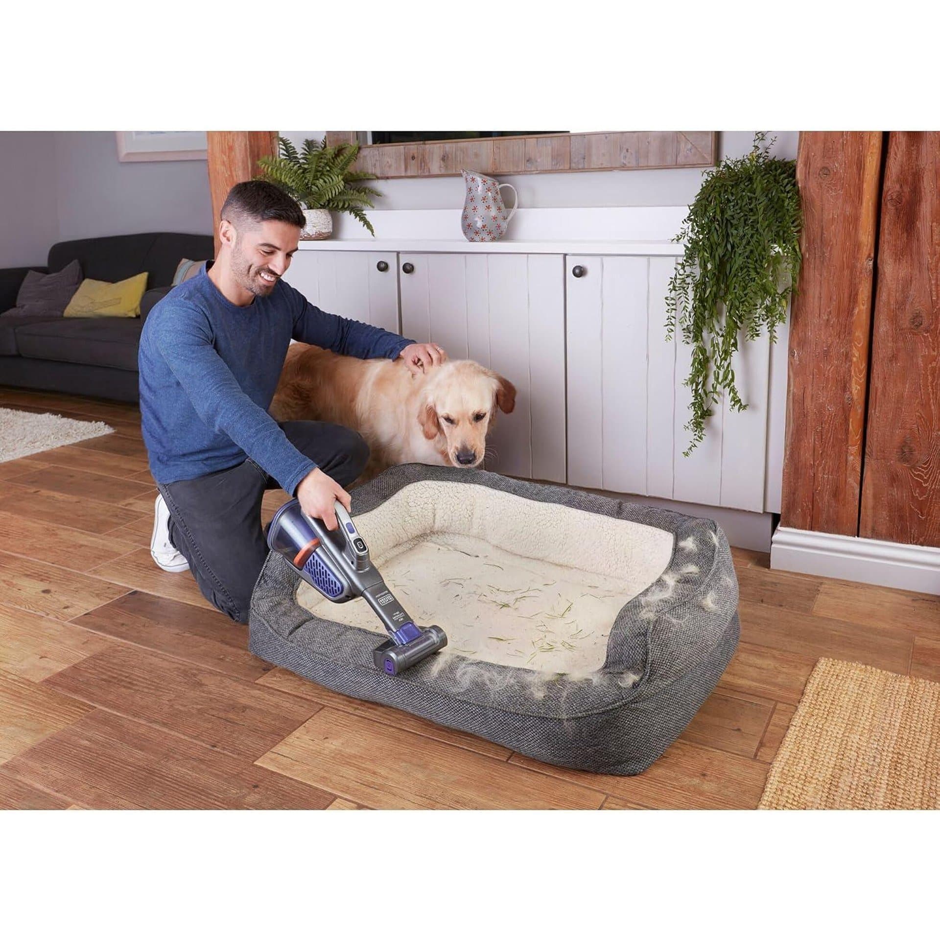 Ръчна прахосмукачка – Black+Decker BHV530BFP 18V, 700 мл, моторизирана четка за косми, две скорости, LED панел, зарядна станция 9