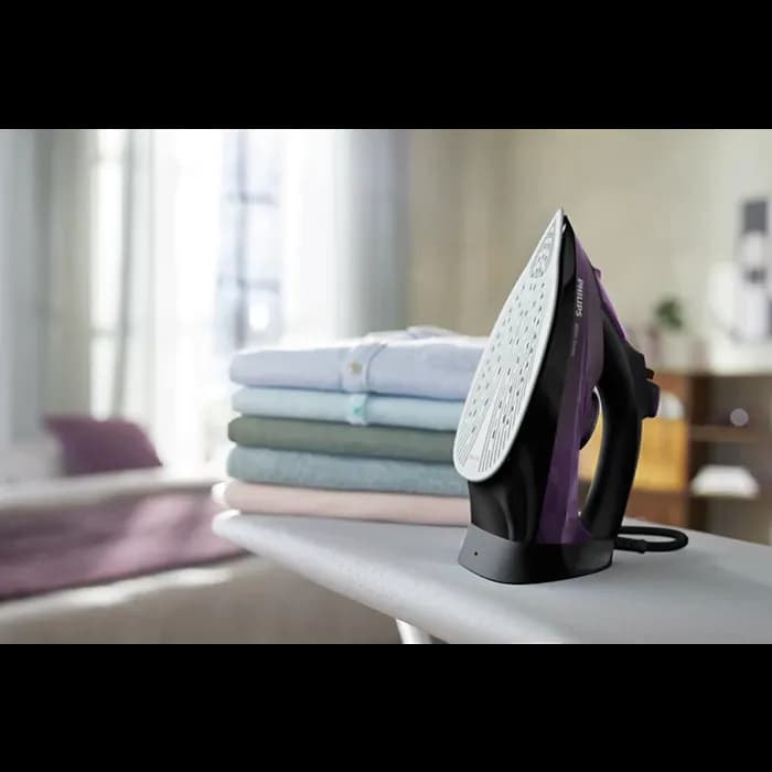 Ютия - Philips DST5030/80 2400W, парен удар 180 г, непрекъсната пара 45 г/мин, SteamGlide Plus, антинакипна система 2