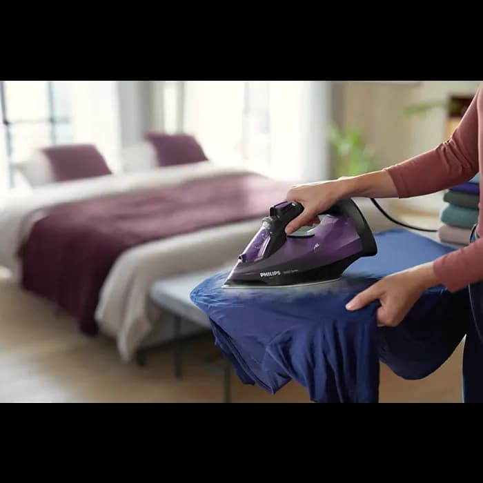Ютия - Philips DST5030/80 2400W, парен удар 180 г, непрекъсната пара 45 г/мин, SteamGlide Plus, антинакипна система 5