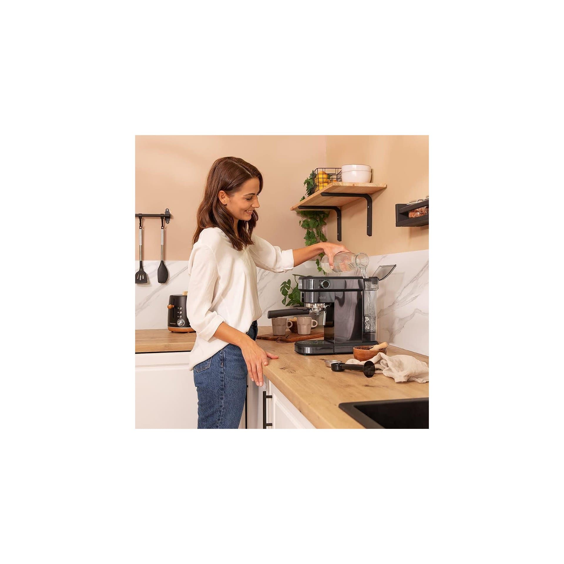 Кафемашина – Cecotec Cafelizzia 890 Dark, 1350W, Thermoblock, 20 bar, автоматичен режим, въртяща се парна дюза, резервоар 1.2L 5