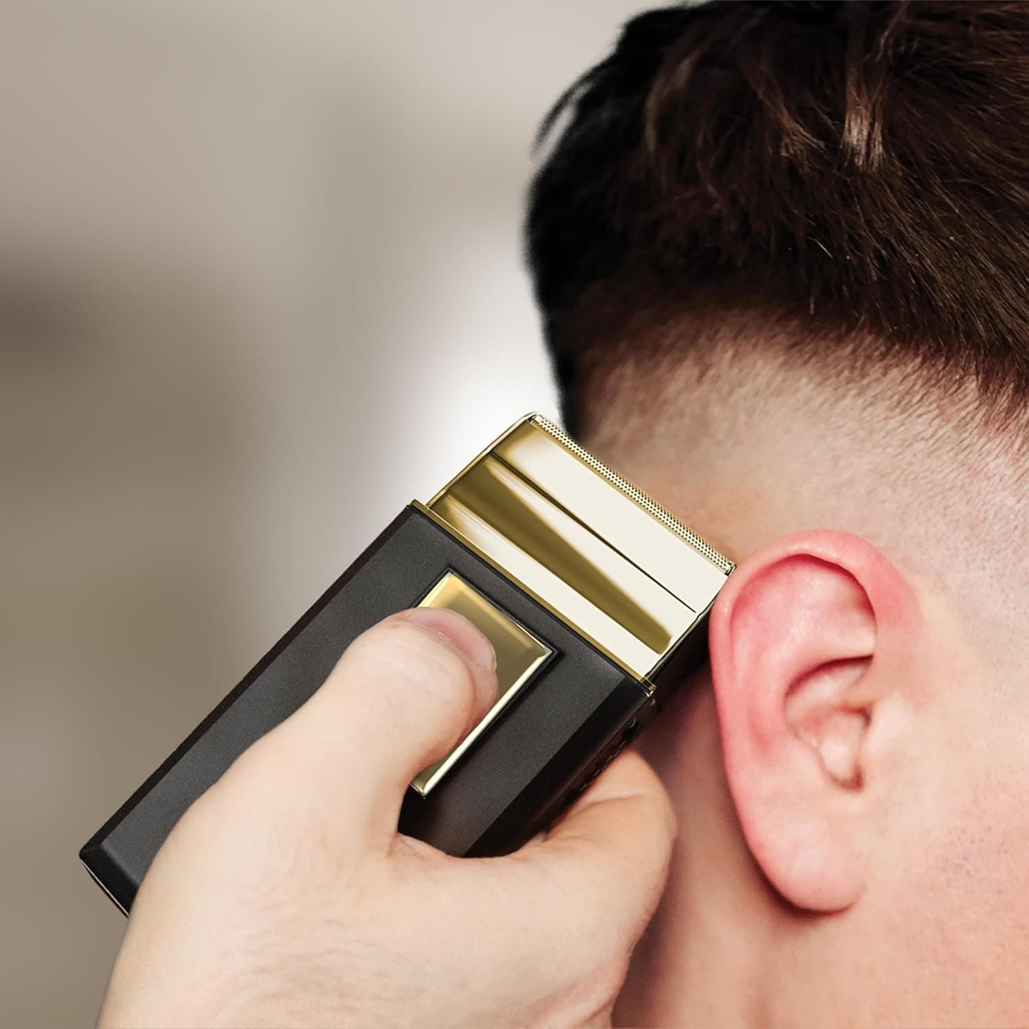 Електрическа самобръсначка - Wahl Travel Shaver Gold Edition безжична 9